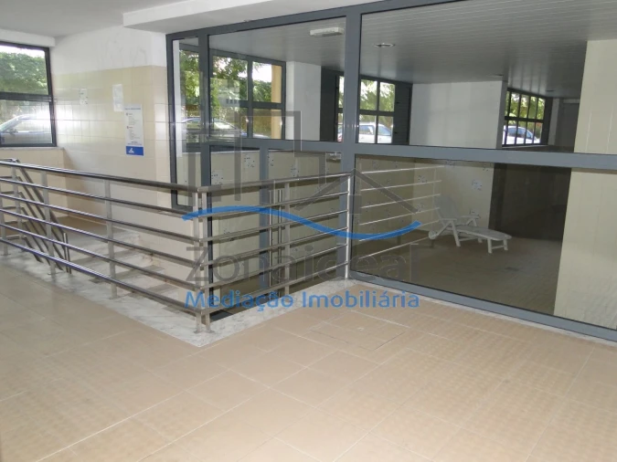 Apartamento T3 para Venda em Carregado e Cadafais Foto 27