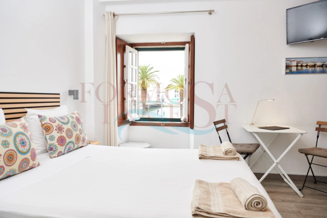 Apartamento T5 para Venda em Tavira (Santa Maria e Santiago) Foto 18