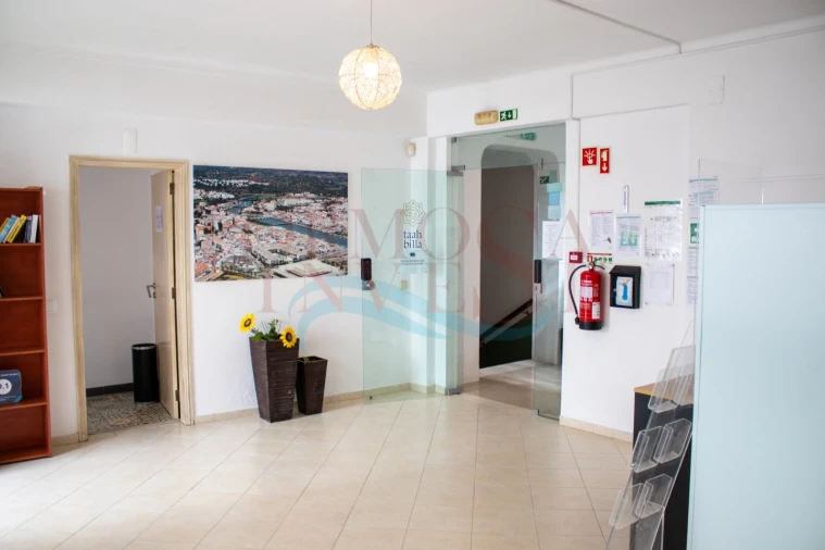 Apartamento T5 para Venda em Tavira (Santa Maria e Santiago) Foto 10