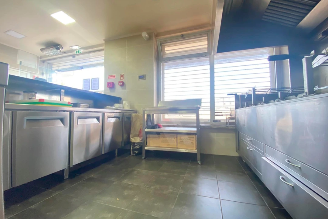 Loja para Venda em Algueirão-Mem Martins Foto 7