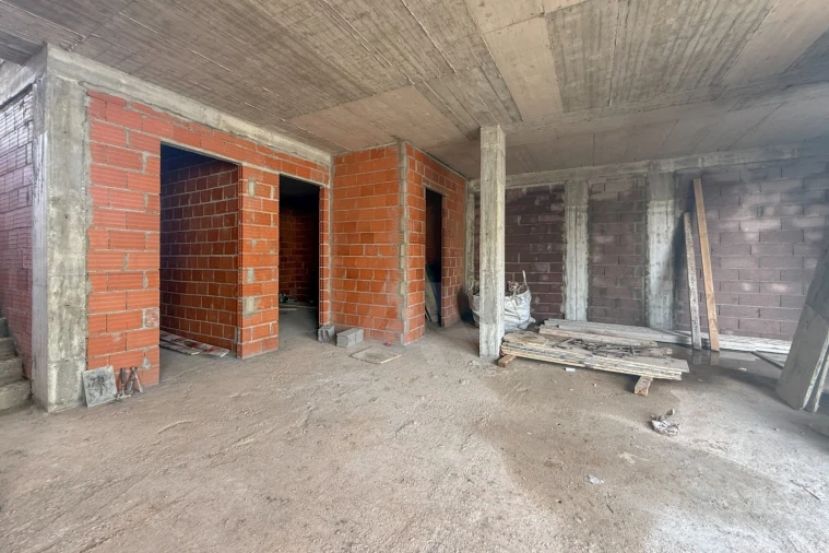 Moradia T4 para Venda em São Domingos de Rana Foto 17