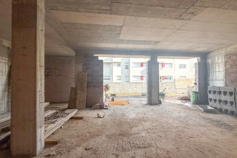 Moradia T4 para Venda em São Domingos de Rana Foto 18