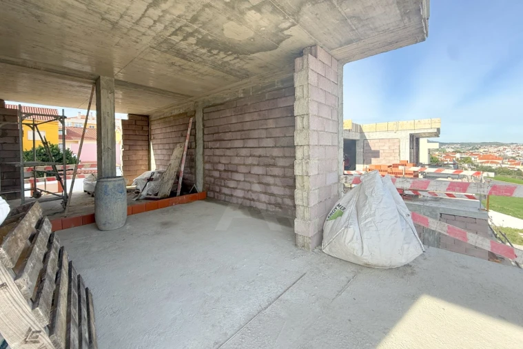 Moradia T4 para Venda em São Domingos de Rana Foto 21