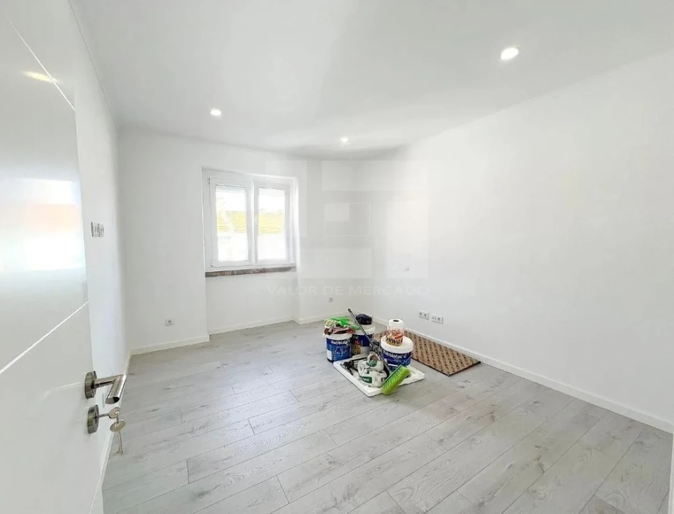 Apartamento T2 para Venda em São Vicente Foto 13