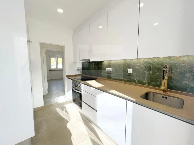 Apartamento T2 para Venda em São Vicente Foto 2