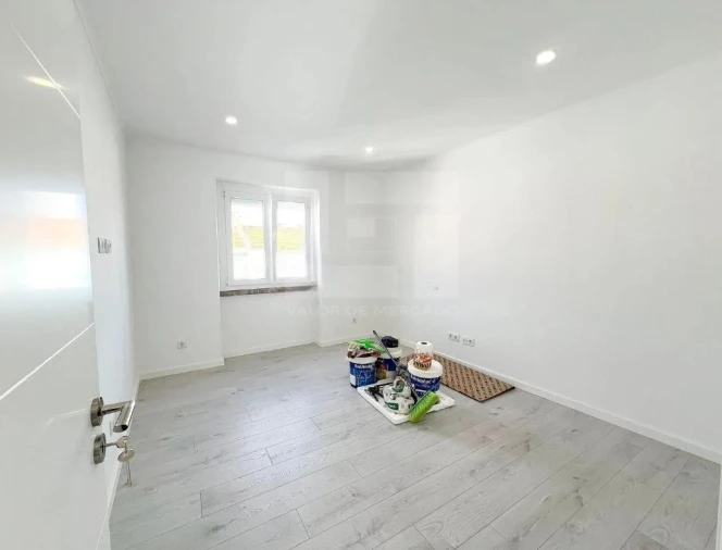 Apartamento T2 para Venda em São Vicente Foto 13