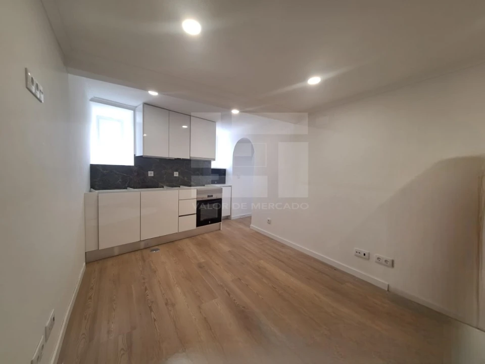Apartamento T2 para Venda em São Vicente Foto 2