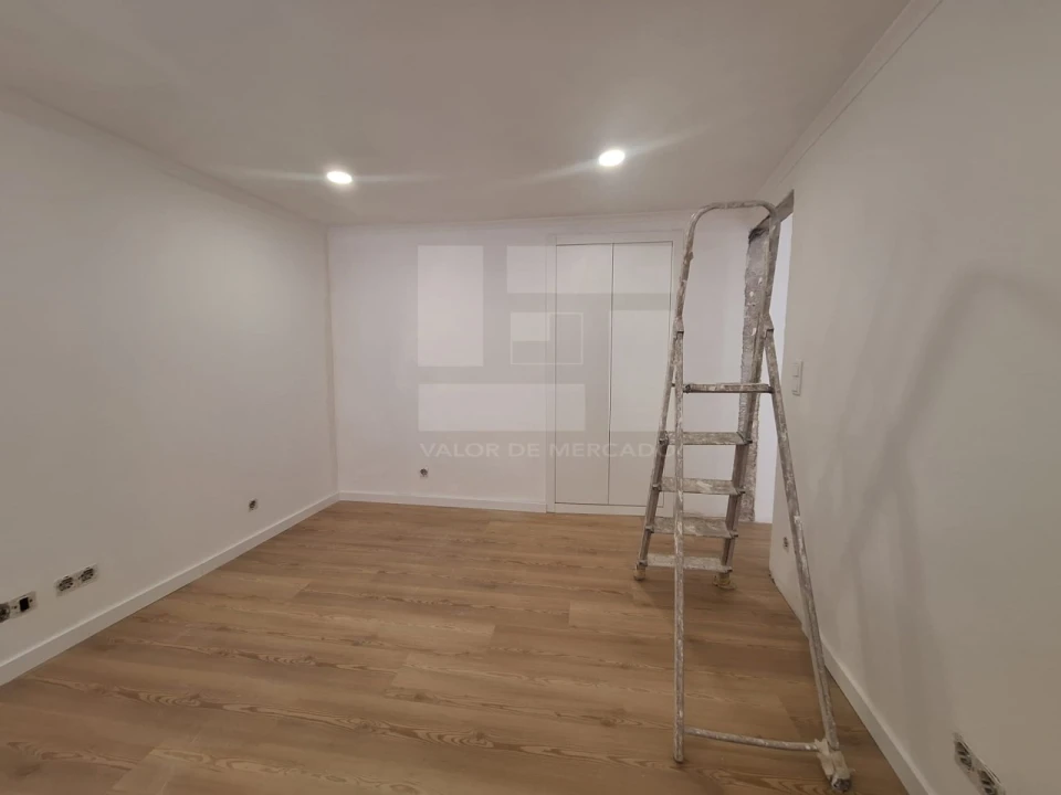 Apartamento T2 para Venda em São Vicente Foto 14