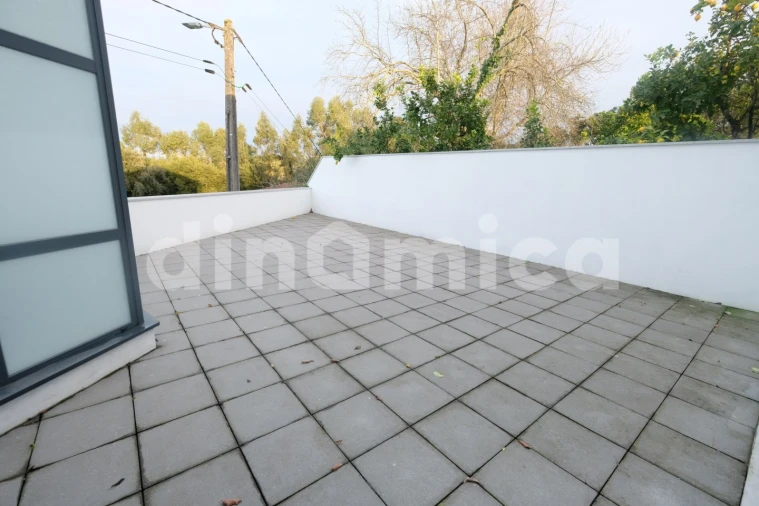 Loja para Arrendamento em Avidos e Lagoa Foto 6