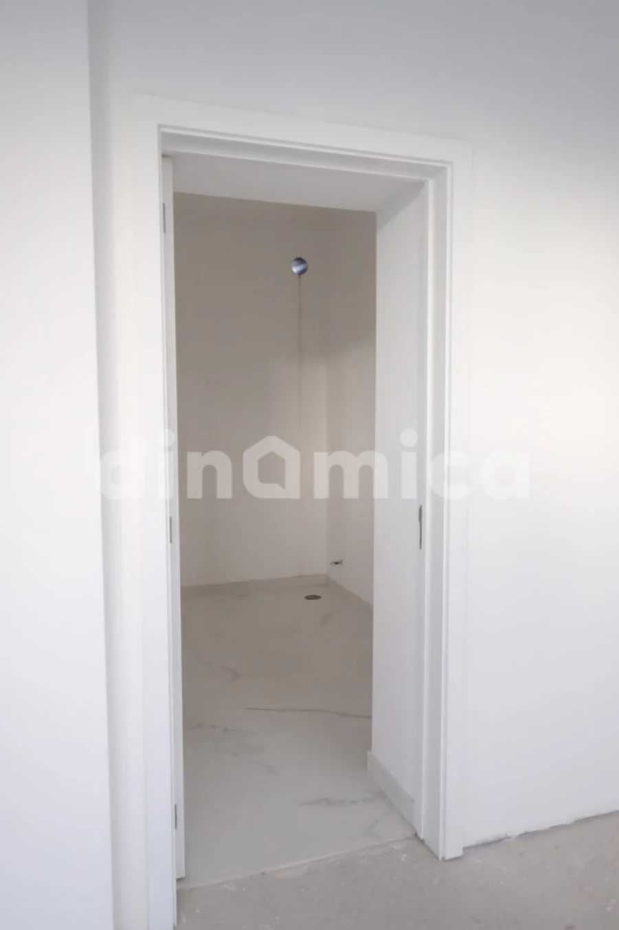 Loja para Arrendamento em Avidos e Lagoa Foto 10