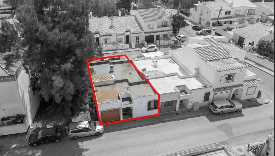 Moradia T2 para Venda em Alvor Foto 2