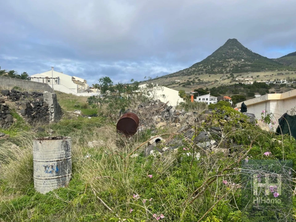 Moradia T3 para Venda em Porto Santo Foto 21