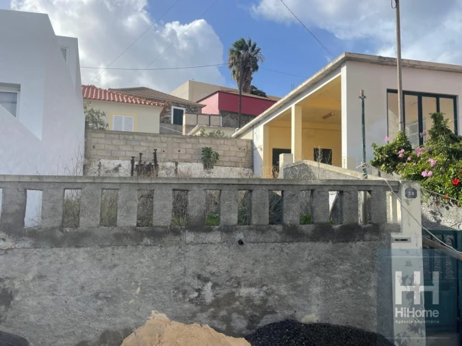 Moradia T3 para Venda em Porto Santo Foto 2