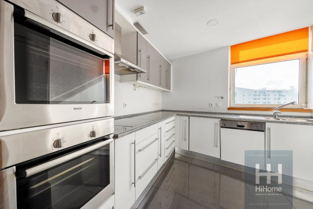 Apartamento T2 para Venda em Parque das Nações Foto 8