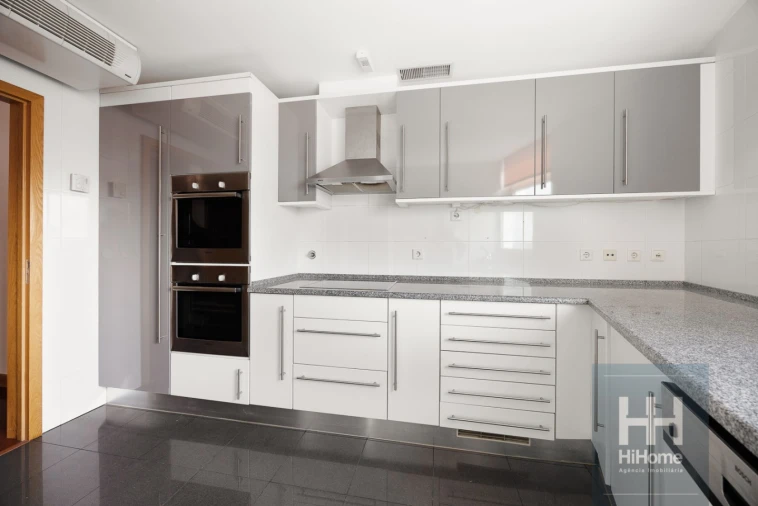 Apartamento T2 para Venda em Parque das Nações Foto 7