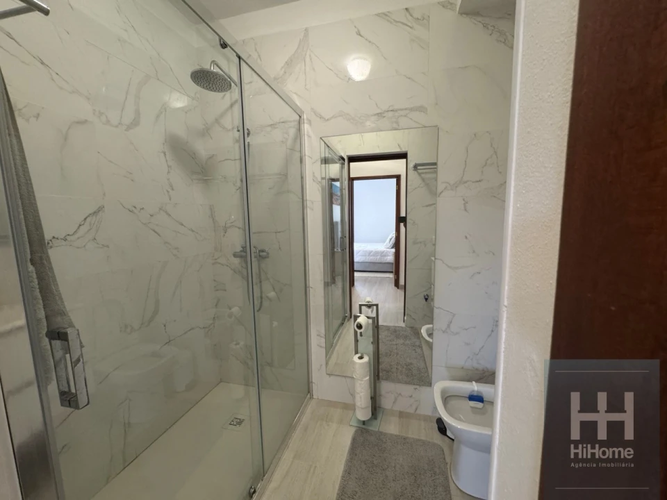 Apartamento T2 para Venda em Machico Foto 20