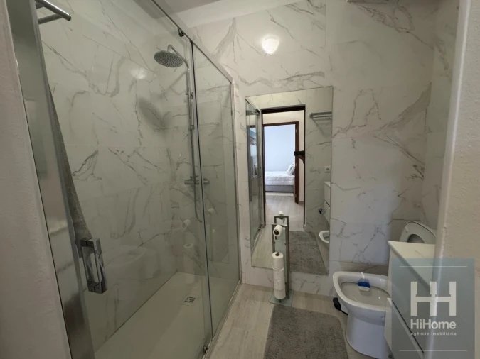 Apartamento T2 para Venda em Machico Foto 17