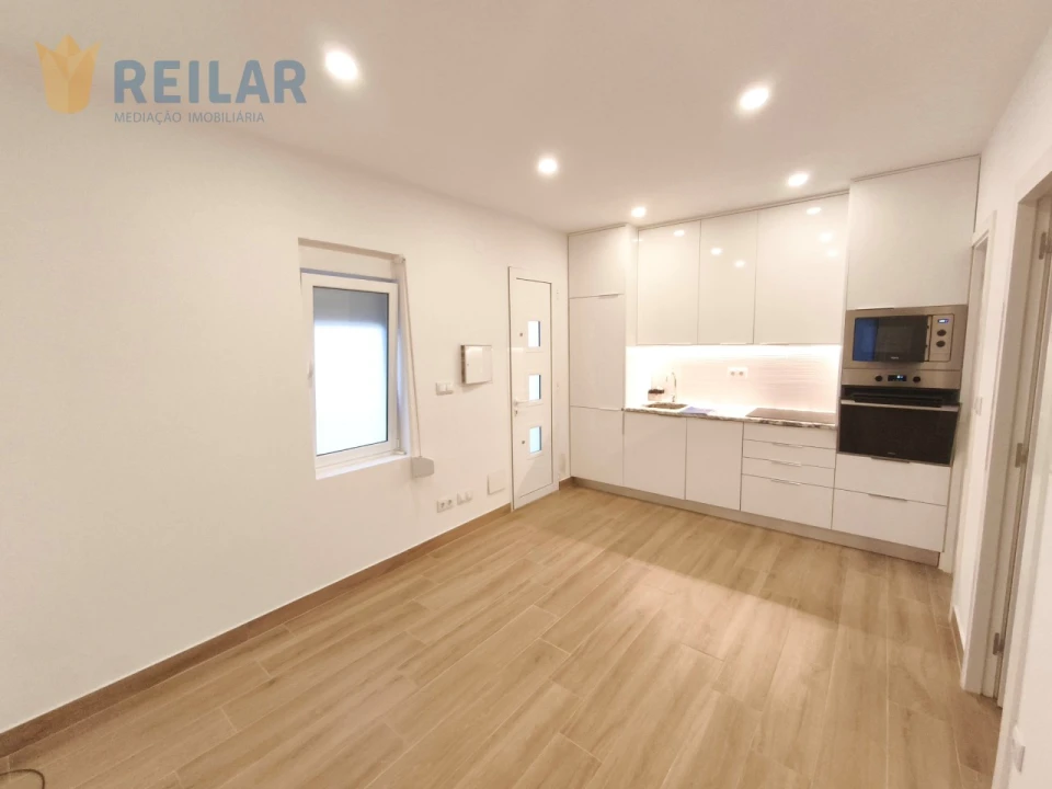 Apartamento T1 para Arrendamento em São Vicente Foto 1