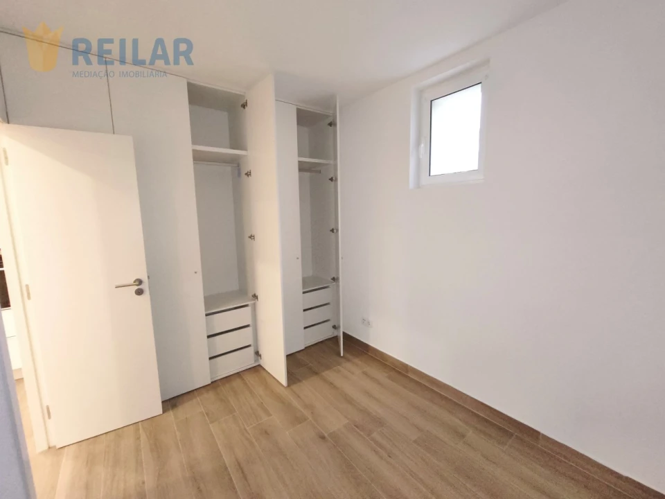 Apartamento T1 para Arrendamento em São Vicente Foto 5