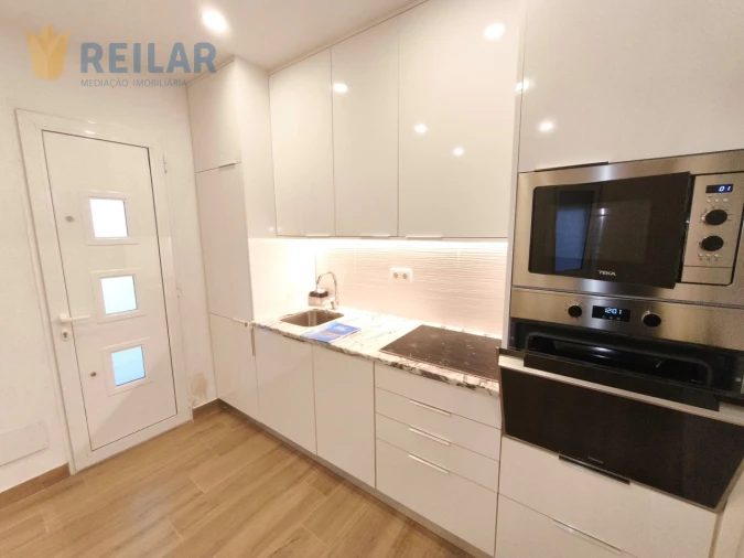 Apartamento T1 para Arrendamento em São Vicente Foto 2