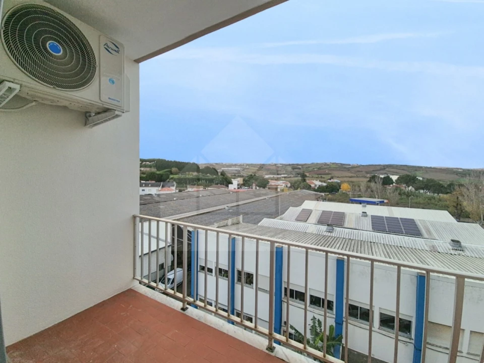 Apartamento T2 para Venda em Lourinhã e Atalaia Foto 3