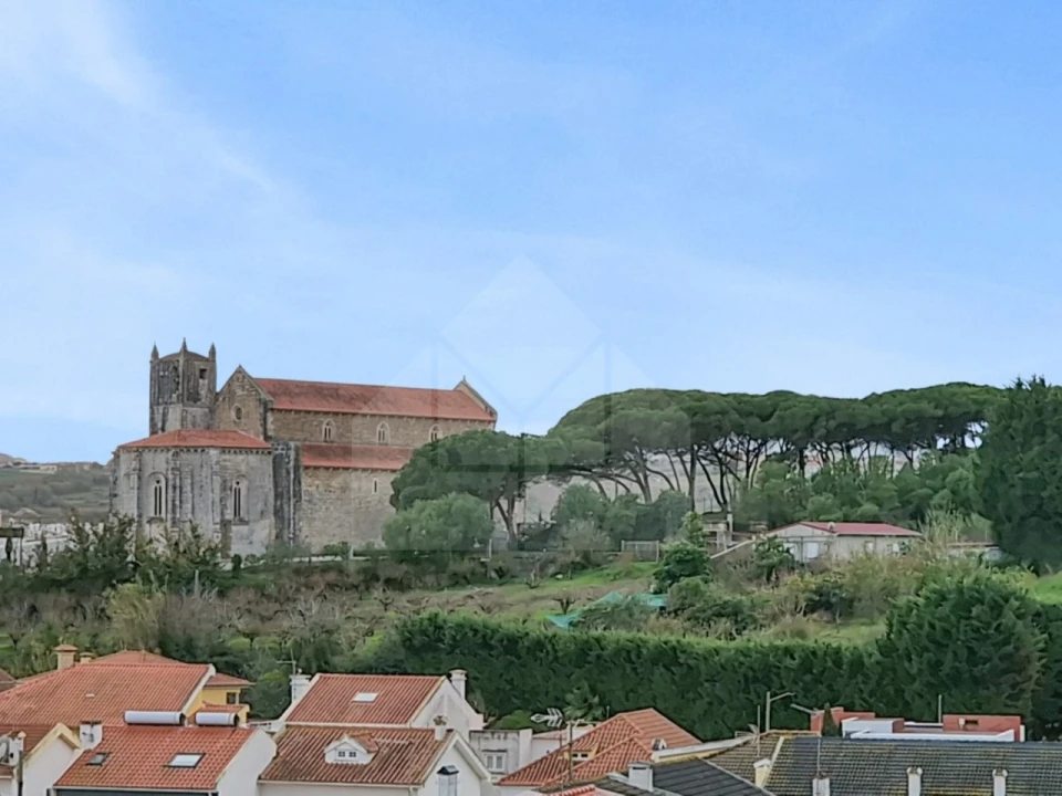 Apartamento T2 para Venda em Lourinhã e Atalaia Foto 1