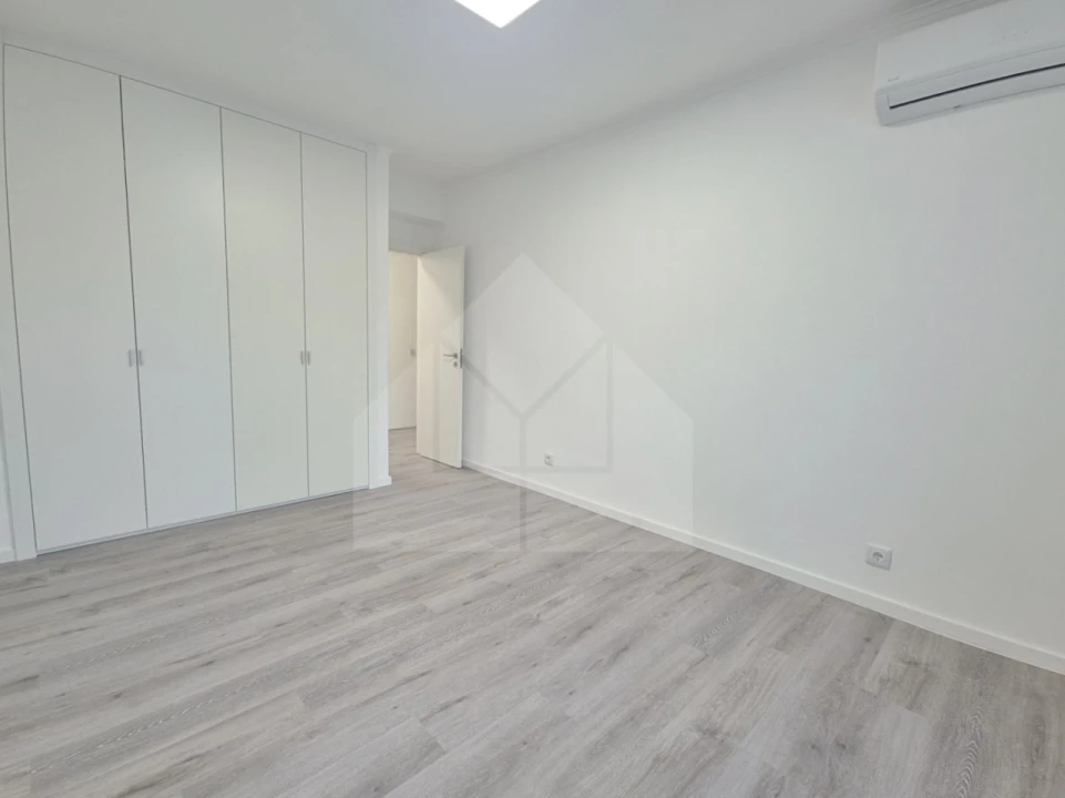 Apartamento T2 para Venda em Lourinhã e Atalaia Foto 20