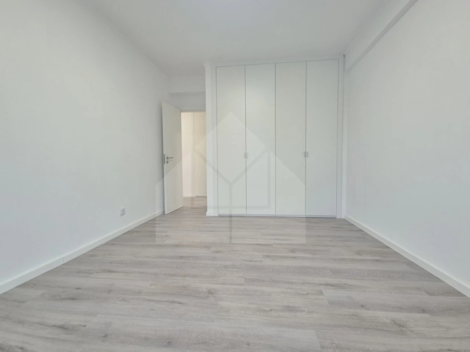 Apartamento T2 para Venda em Lourinhã e Atalaia Foto 32