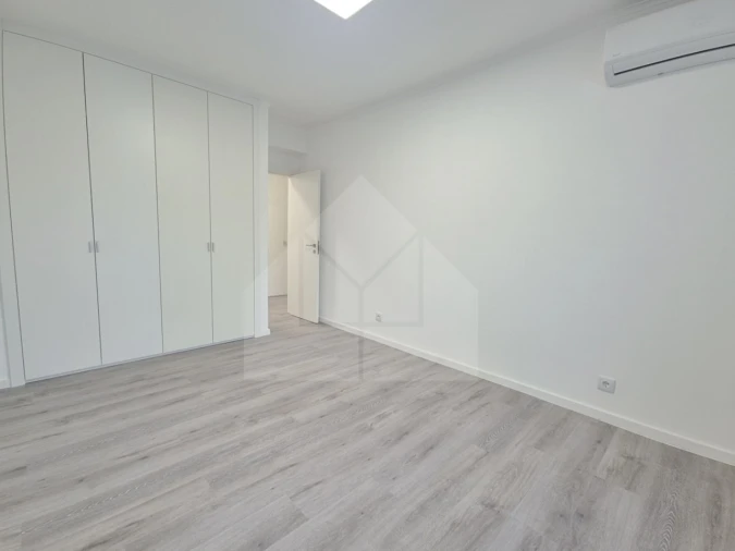Apartamento T2 para Venda em Lourinhã e Atalaia Foto 20