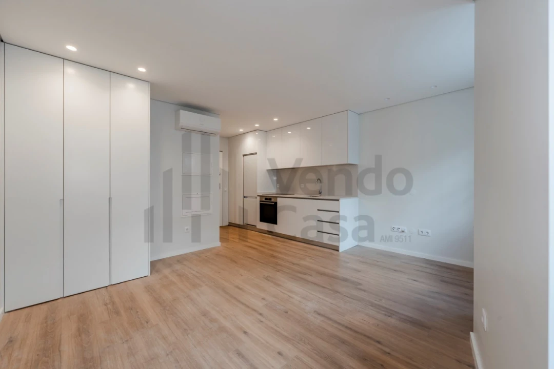 Apartamento T1 para Arrendamento em São Vicente (Braga) Foto 9