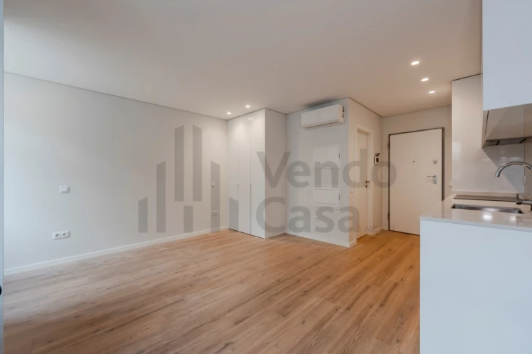 Apartamento T1 para Arrendamento em São Vicente (Braga) Foto 8