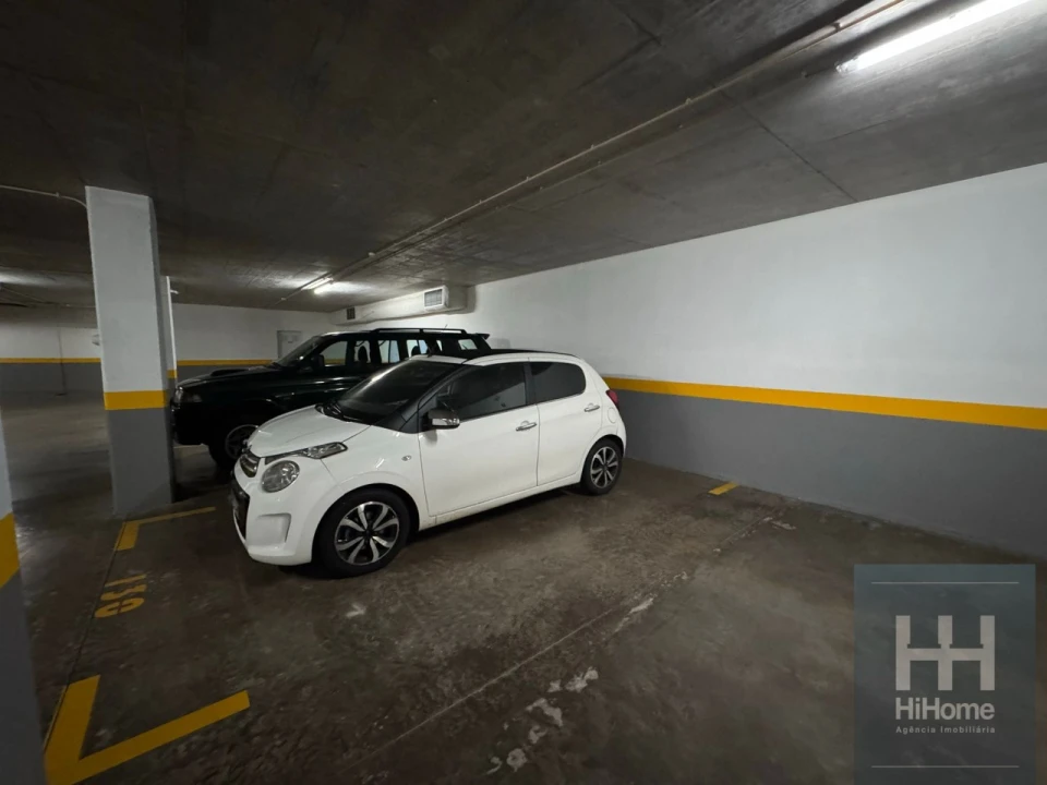 Apartamento T3 para Venda em São Martinho Foto 21