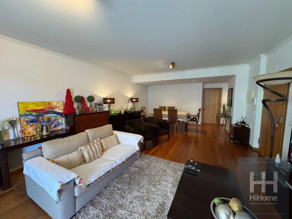 Apartamento T3 para Venda em São Martinho Foto 2