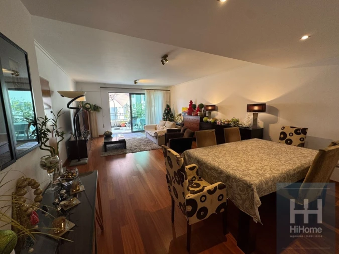 Apartamento T3 para Venda em São Martinho Foto 1