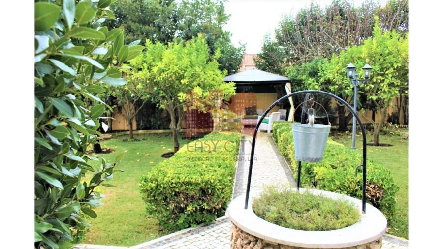 Moradia T4 para Venda em São João das Lampas e Terrugem Foto 12