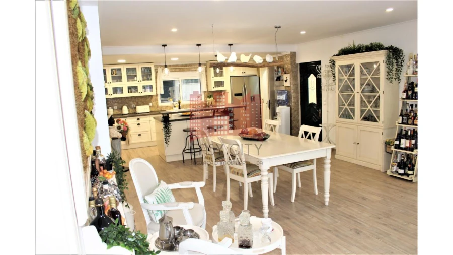 Moradia T4 para Venda em São João das Lampas e Terrugem Foto 31