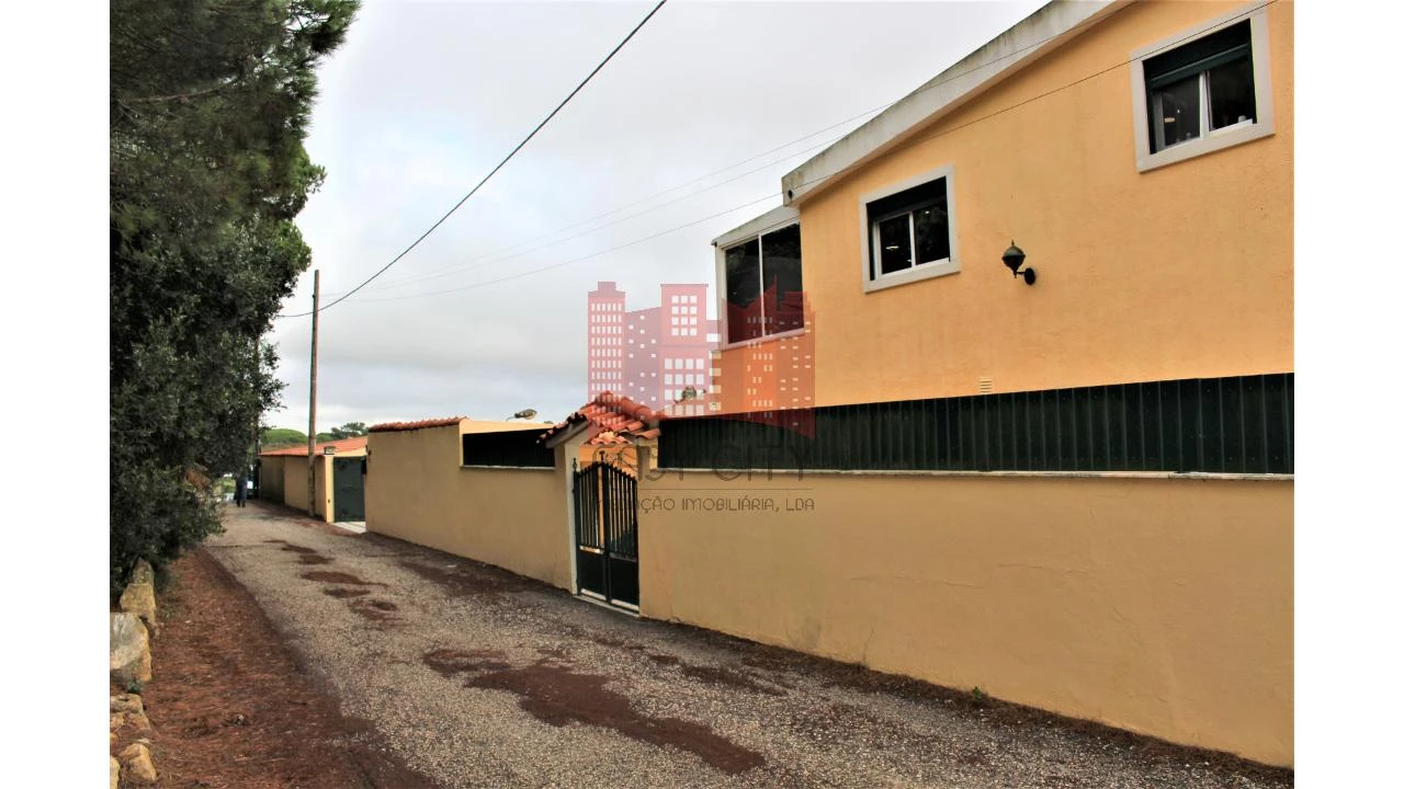 Moradia T4 para Venda em São João das Lampas e Terrugem Foto 6