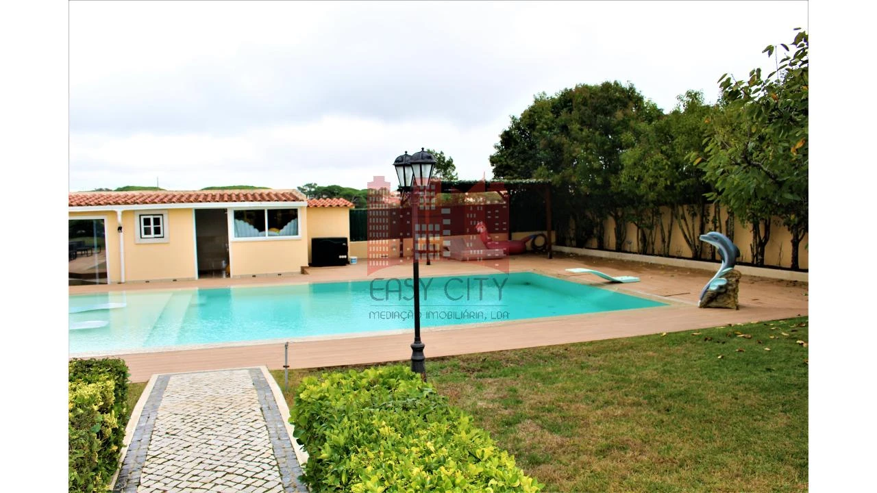 Moradia T4 para Venda em São João das Lampas e Terrugem Foto 11