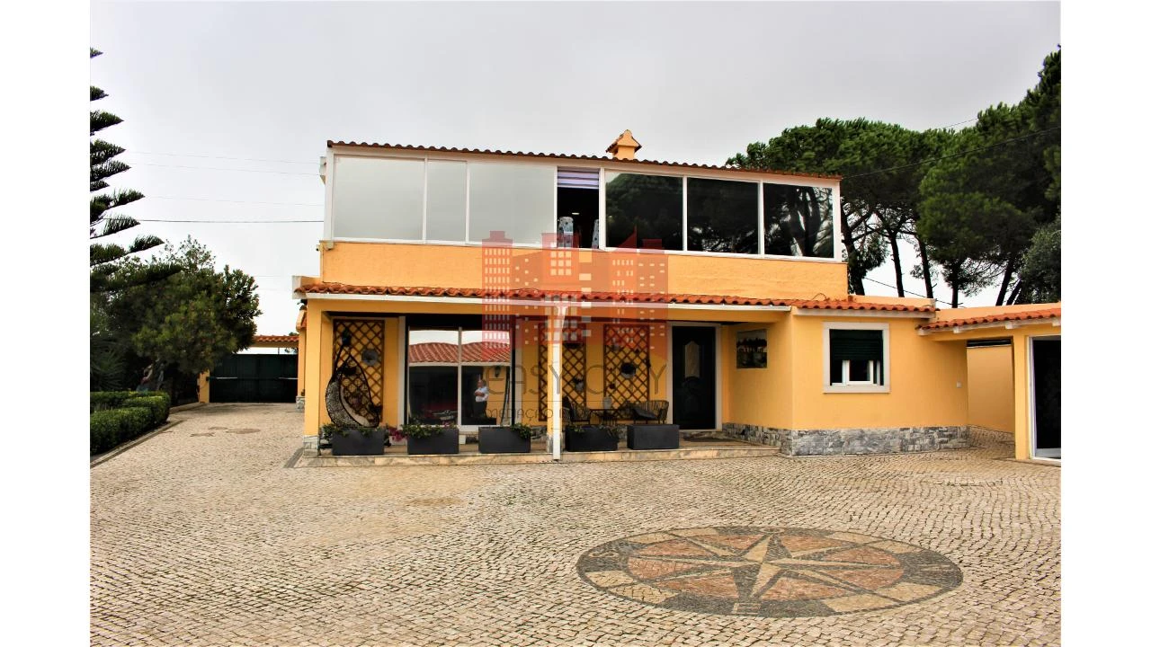 Moradia T4 para Venda em São João das Lampas e Terrugem Foto 23