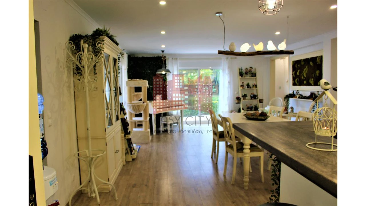 Moradia T4 para Venda em São João das Lampas e Terrugem Foto 29