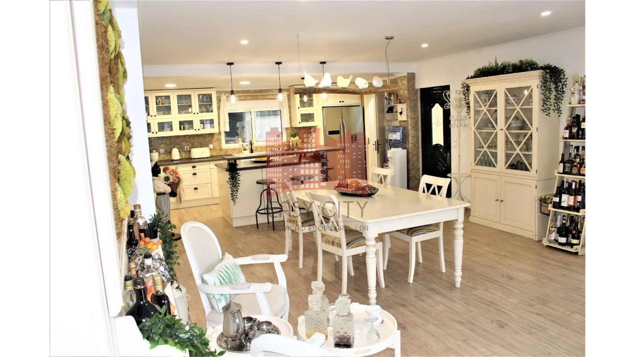 Moradia T4 para Venda em São João das Lampas e Terrugem Foto 31