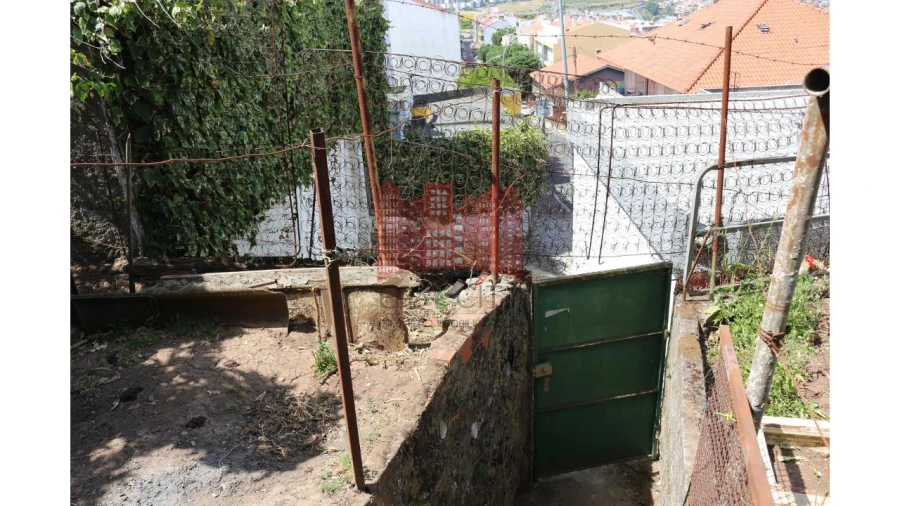 Moradia T2 para Venda em Encosta do Sol Foto 32