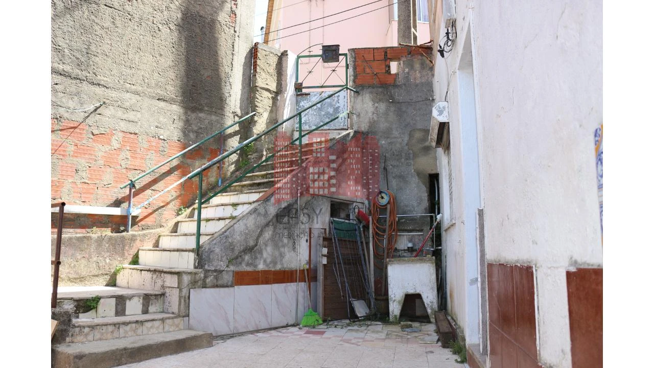 Moradia T2 para Venda em Encosta do Sol Foto 4