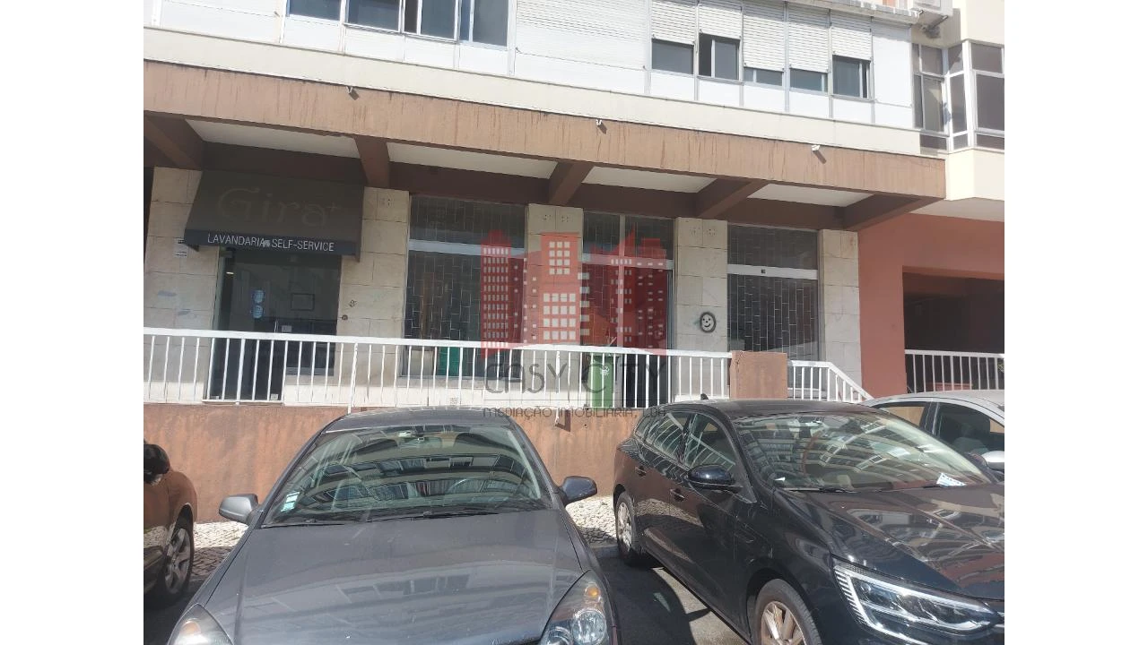 Negócio para Venda em Encosta do Sol Foto 1