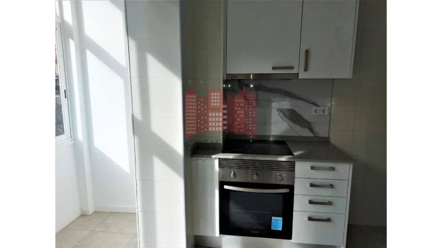 Apartamento T1 para Venda em Arroios Foto 3