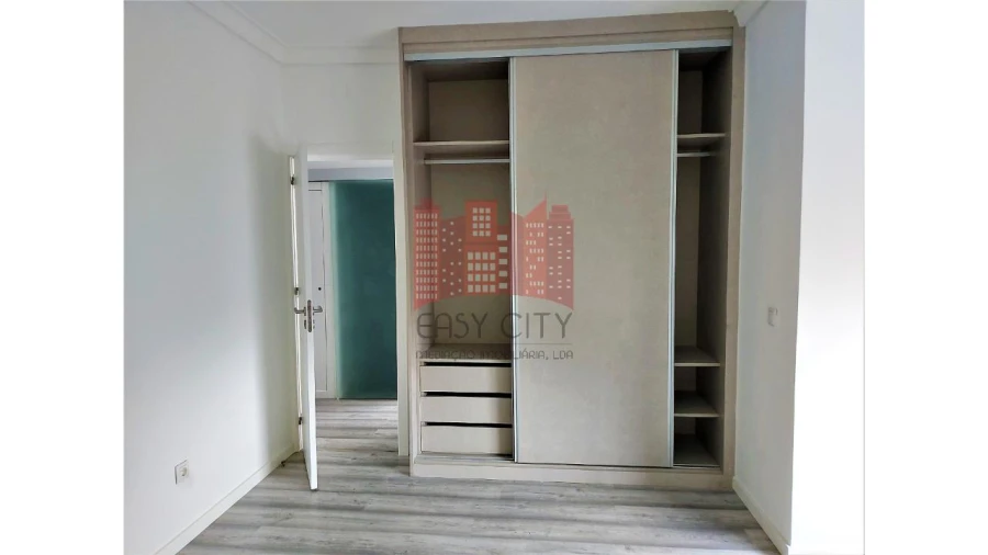 Apartamento T1 para Venda em Arroios Foto 6