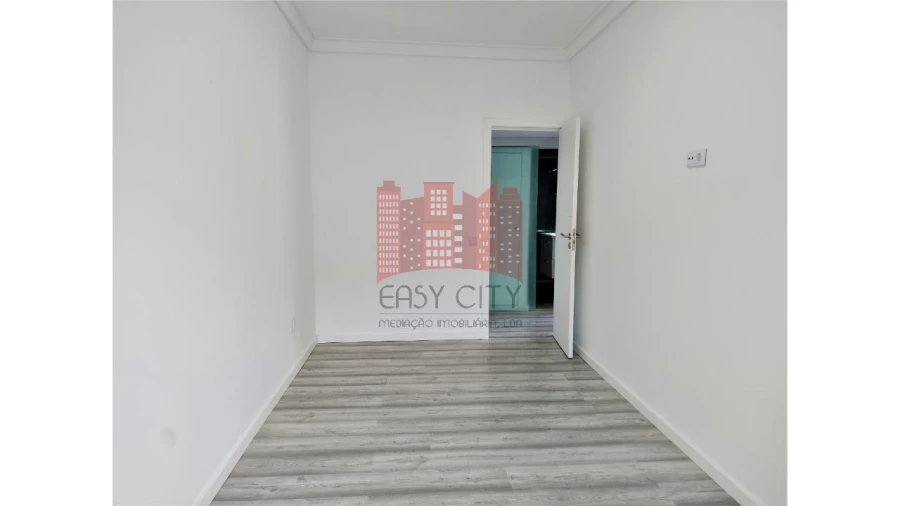 Apartamento T1 para Venda em Arroios Foto 13