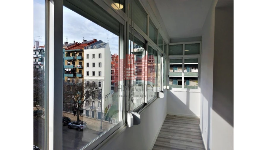 Apartamento T1 para Venda em Arroios Foto 18