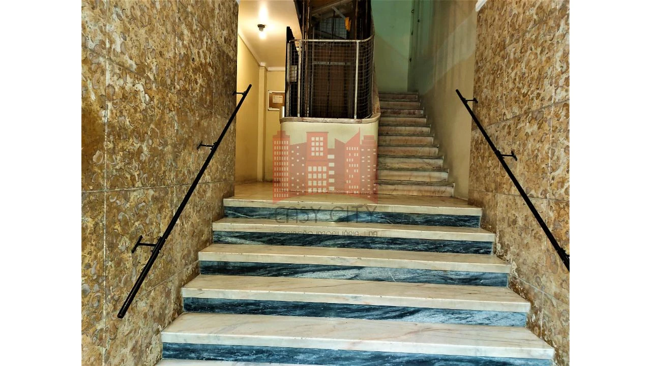 Apartamento T1 para Venda em Arroios Foto 7