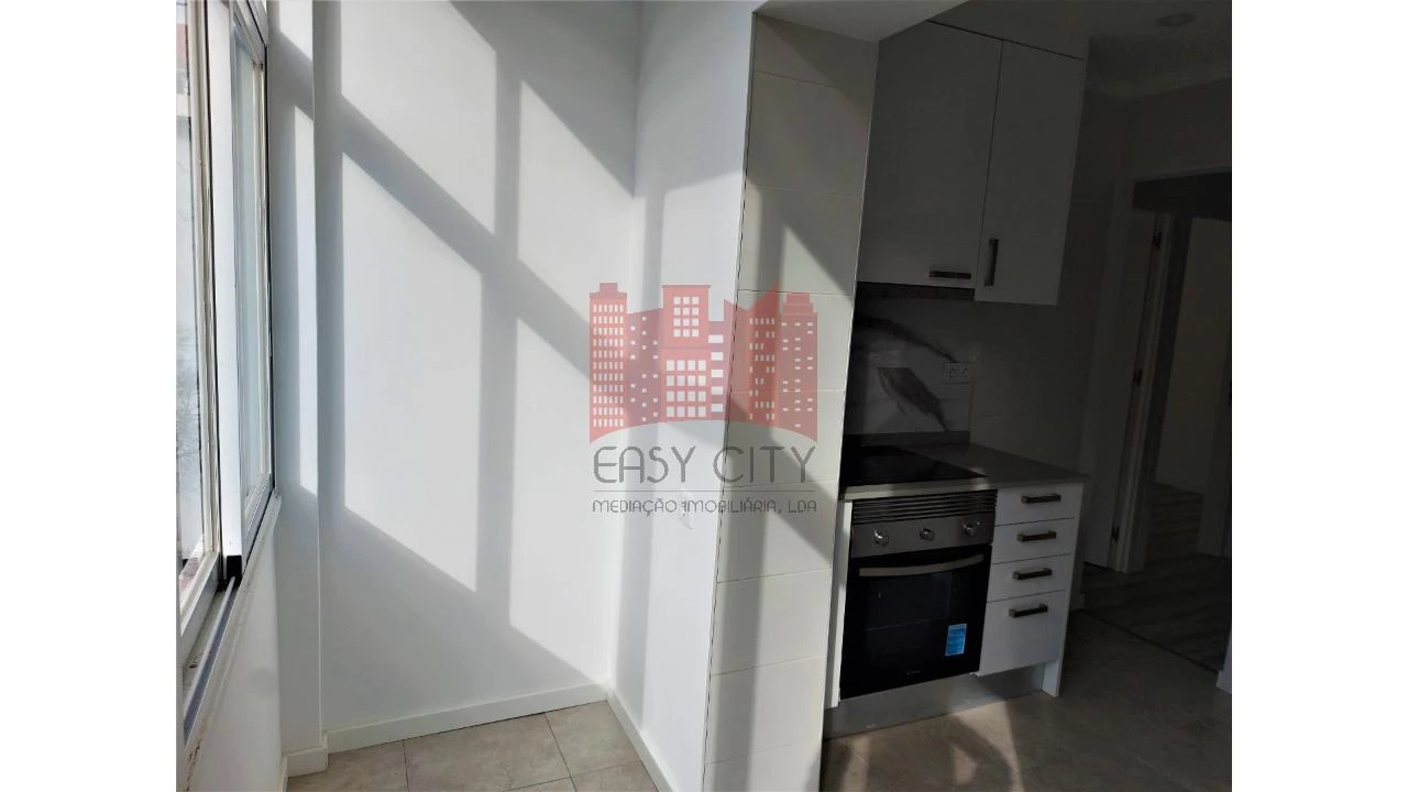 Apartamento T1 para Venda em Arroios Foto 32